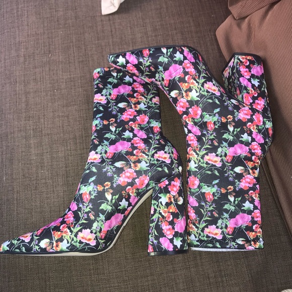 Steve Madden bootie - Picture 4 of 7